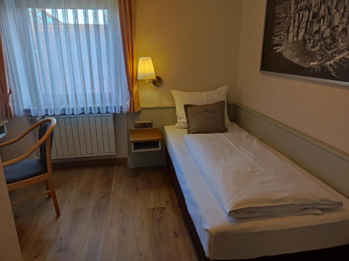 Hotel Gasthof Zum Schwan Steinsfeld 外观 照片