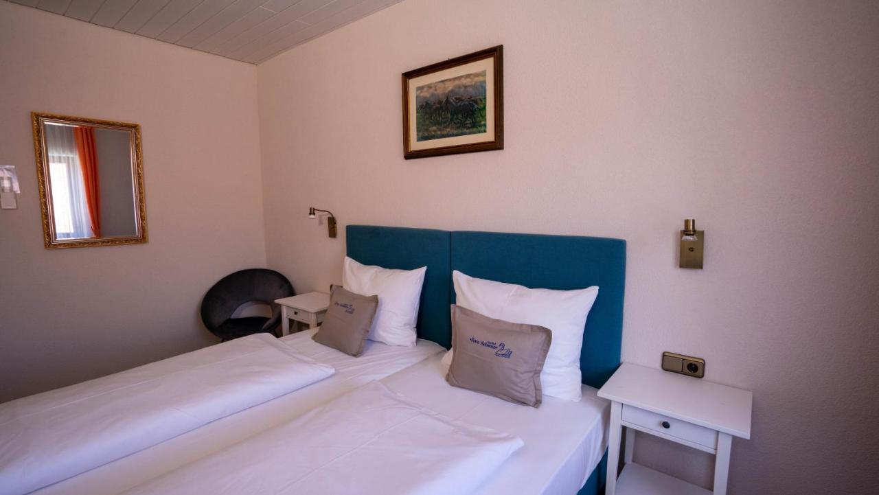 Hotel Gasthof Zum Schwan Steinsfeld 外观 照片