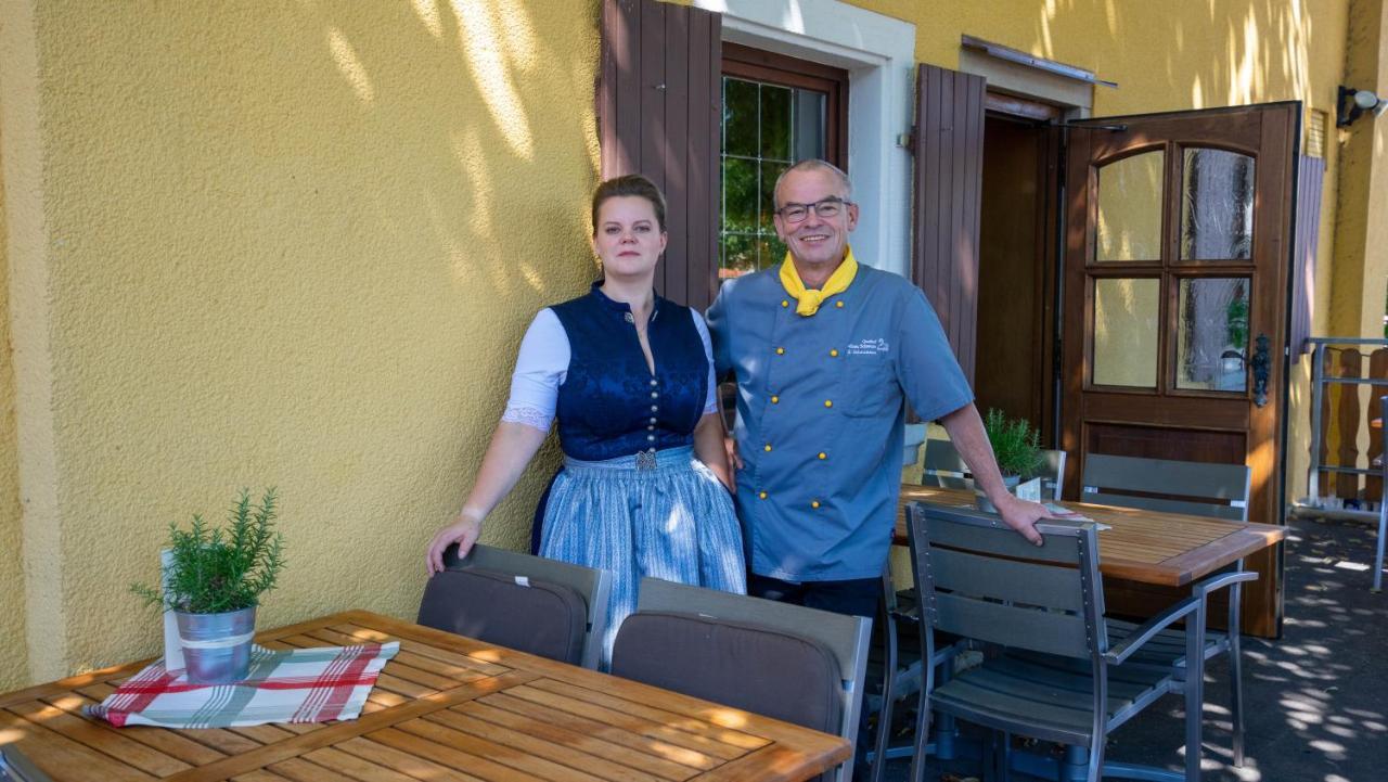 Hotel Gasthof Zum Schwan Steinsfeld 外观 照片