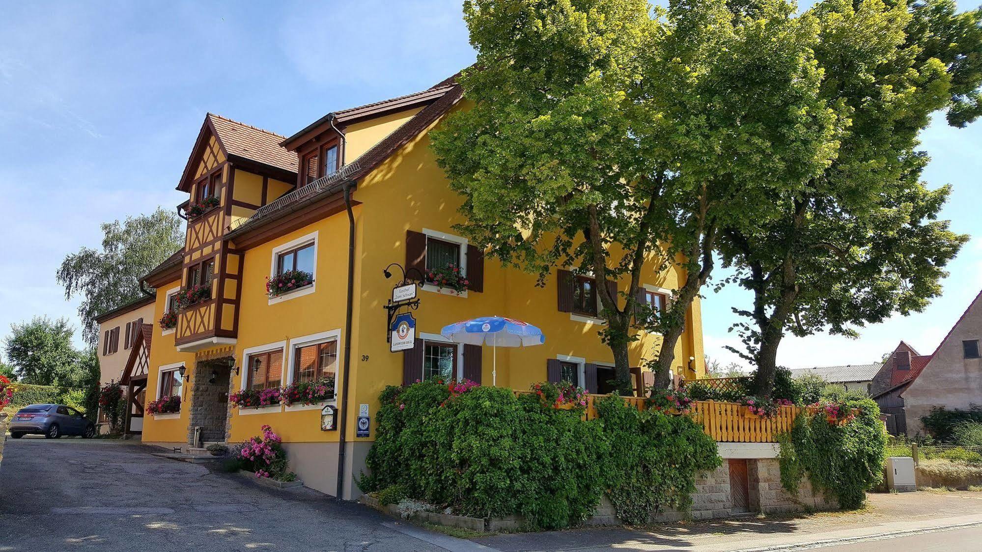 Hotel Gasthof Zum Schwan Steinsfeld 外观 照片