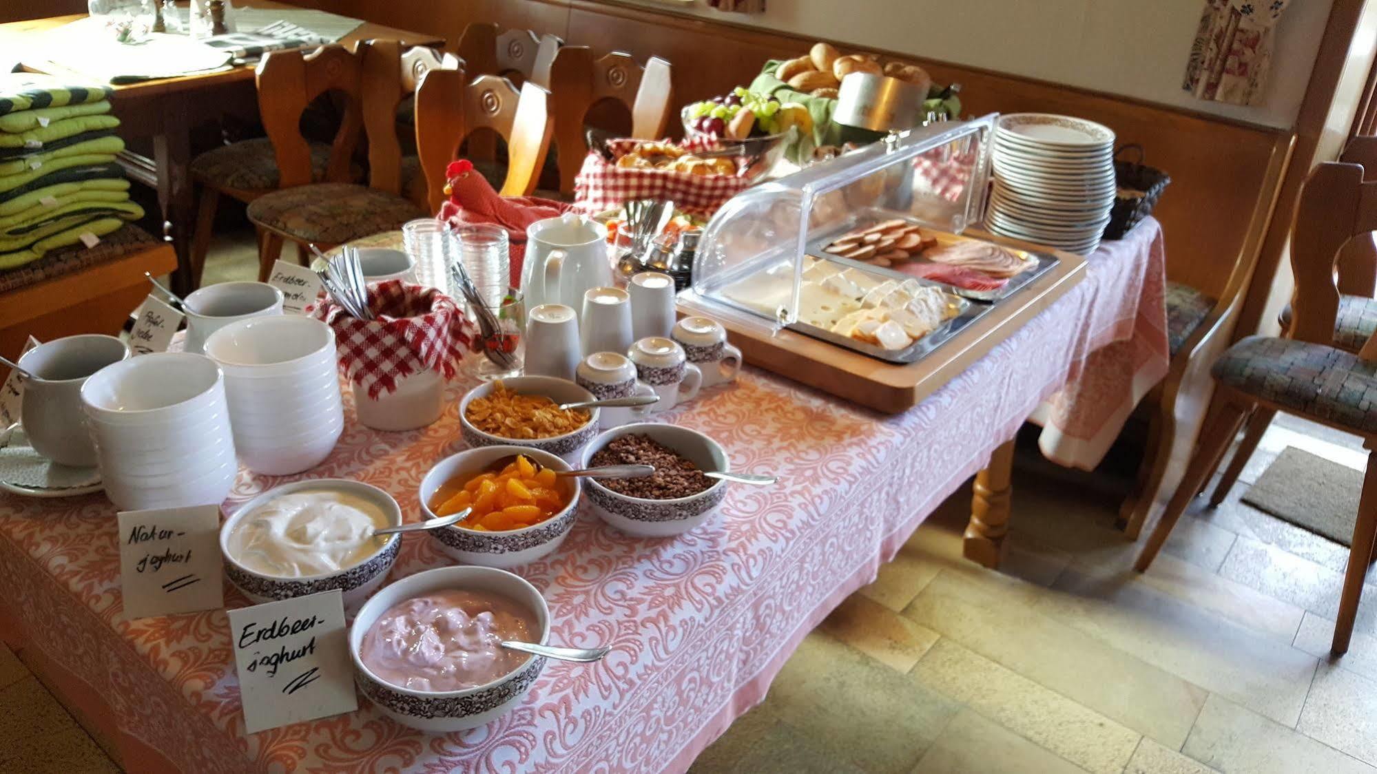 Hotel Gasthof Zum Schwan Steinsfeld 外观 照片