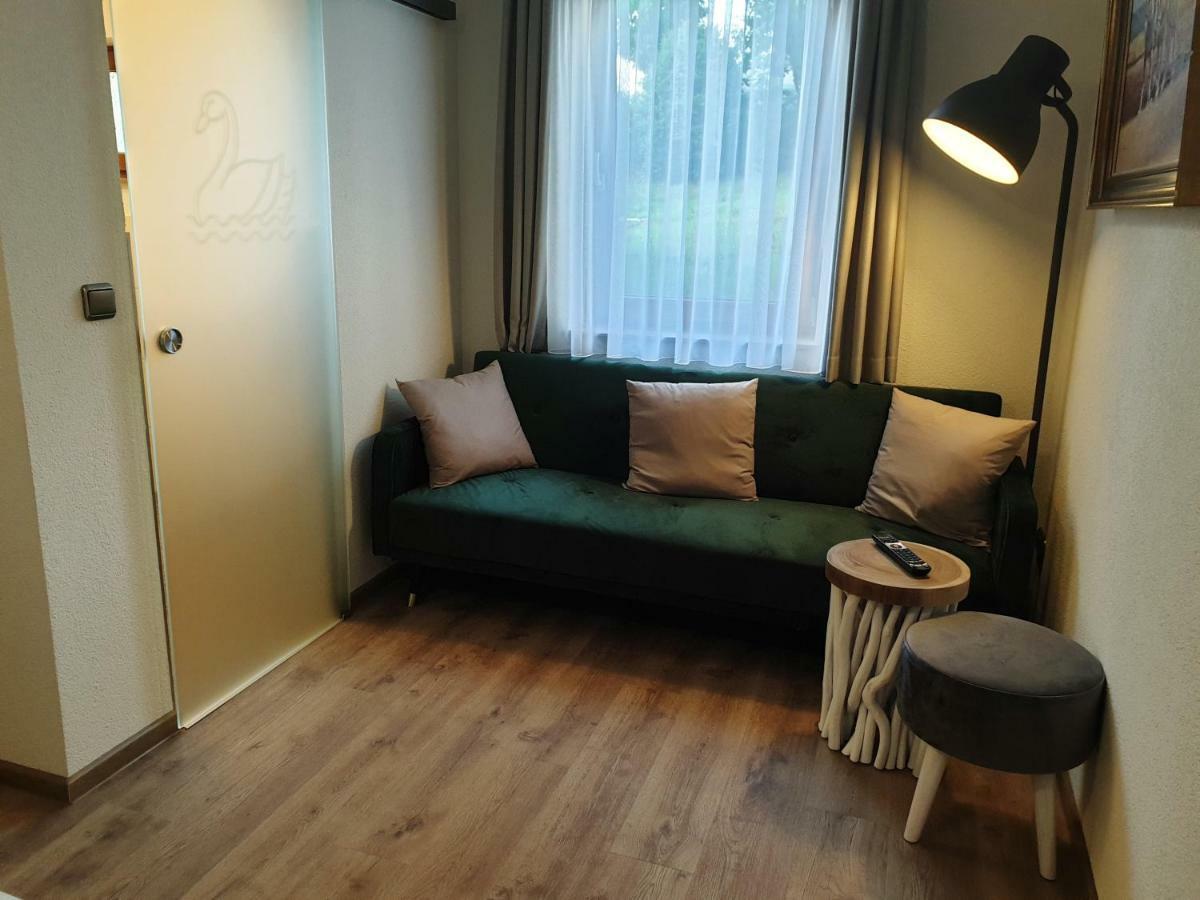 Hotel Gasthof Zum Schwan Steinsfeld 外观 照片