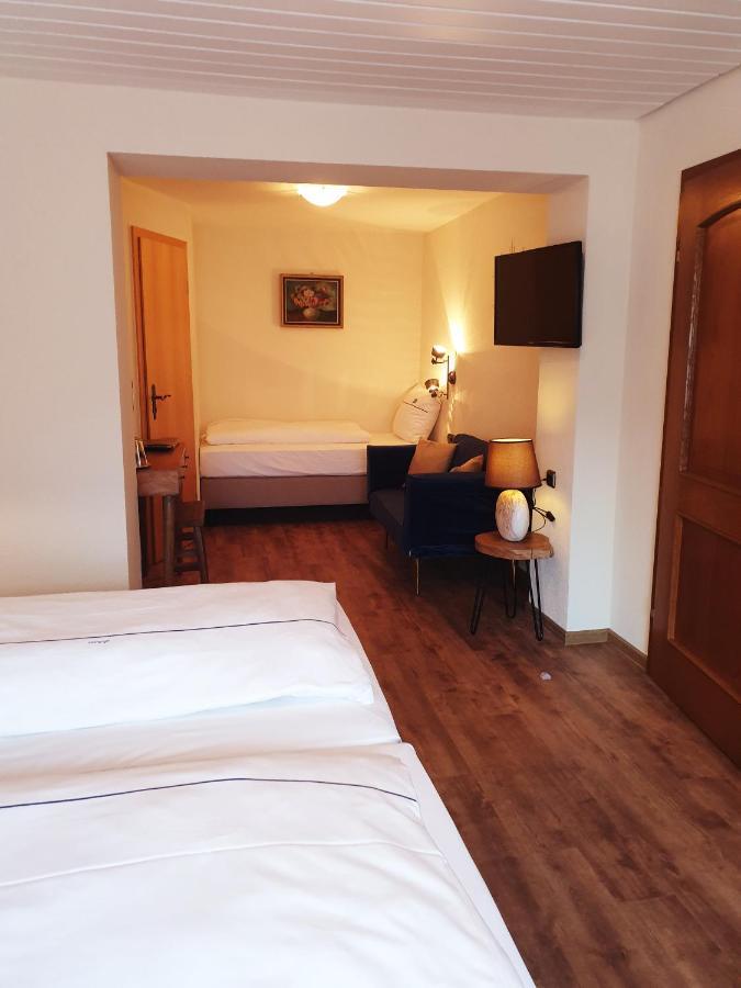 Hotel Gasthof Zum Schwan Steinsfeld 外观 照片