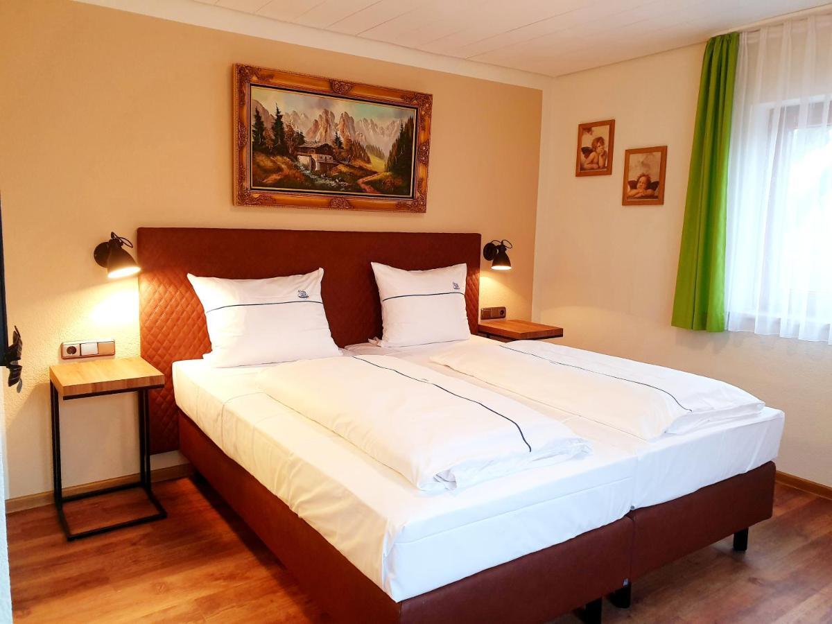 Hotel Gasthof Zum Schwan Steinsfeld 外观 照片